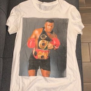 Men’s graphic t shirt mike Tyson size small